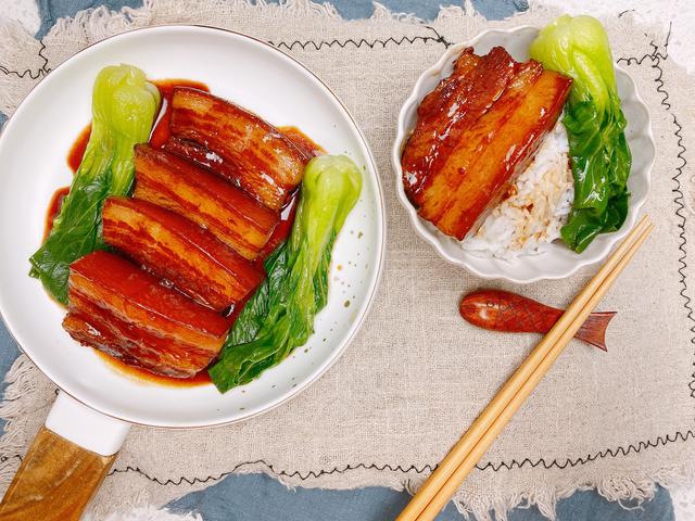 年夜饭必备的把子肉，做法比扣肉简单，吃起来肥而不腻，入口即化