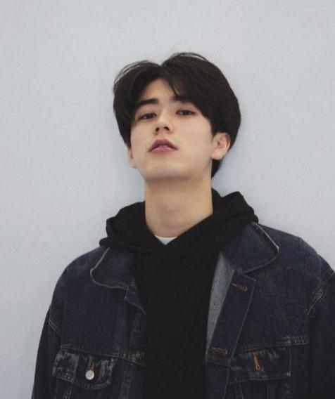 吐个泡泡|女主开局六分钟就领盒饭？跟谁都有CP感？这剧神了