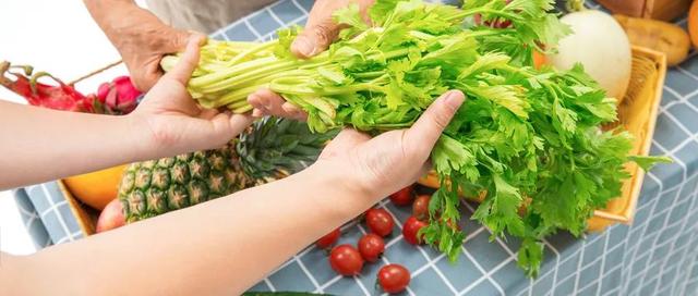 国内外公认：这种饮食方法能降血压，简单有效