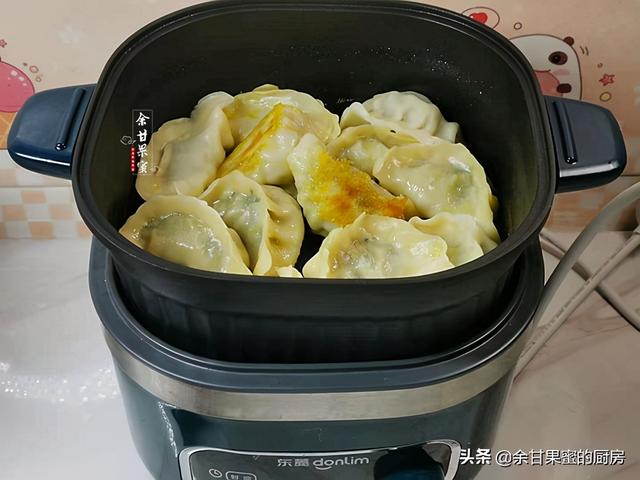晒一晒我家晚餐，米饭面食皆有，简单家常花钱也不多，又光盘了