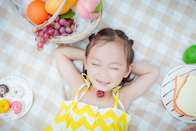 【你的育儿经】孩子睡眠不足会带来什么？个子长不高，学习成绩下降