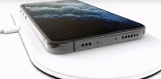 看过明年的iPhone之后，现在下手的都哭了