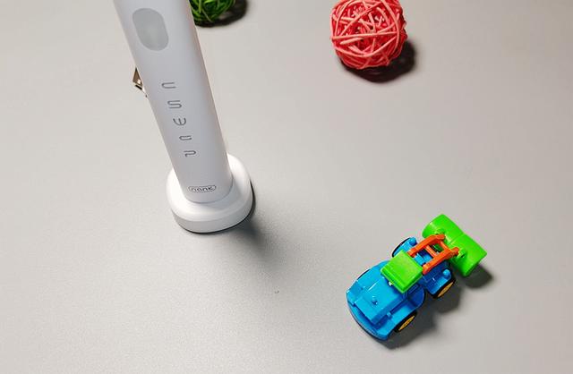 NANK/南卡-Shiny声波电动牙刷：给牙齿做个全面的清理