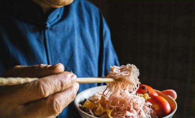 你的育儿经|亲妈伺候月子也能“结仇”，产后宝妈何去何从？懂得这点很重要