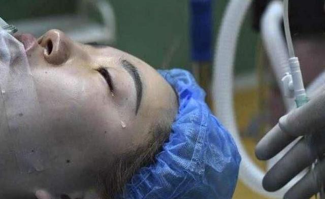 「你的育儿经」＂老婆，你顺产吧，省钱＂，妻子含泪生完小孩后，哽咽：我后悔了