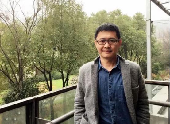 浮生|黄菡陪伴《非诚勿扰》六年，离开时孟非落泪，她现在怎么样了？