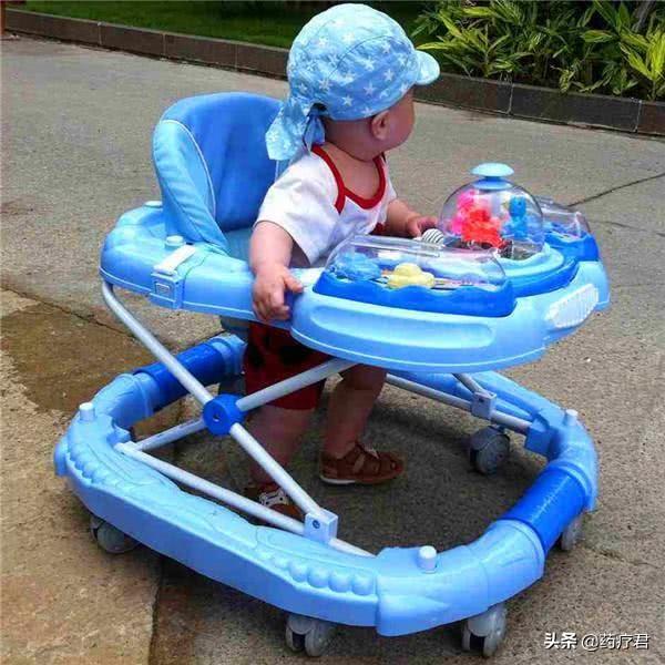 #你的育儿经#学步车,早被多个国家列入黑名单!为何你还在给孩子用?