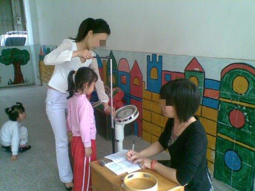 你的育儿经▲春季孩子身高进入“猛涨期”，家长做好这几件事，让娃多长5公分
