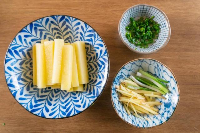 百吃不厌的米饭手！和它一焖搞定一锅，一天吃掉10亿只