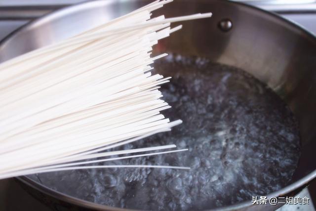 经常做饭，5个烹饪技巧要掌握，大厨：简单实用，学会能省不少事