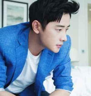 桃气十足|39岁罗晋近照曝光，身材五五分，大肚腩藏不住，真成中年大叔了