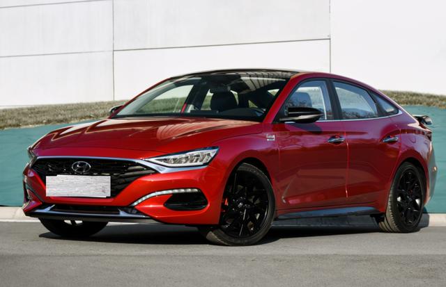 现代菲斯塔叫板本田思域，1.6T+7DCT，高速220码不飘，才13.38万