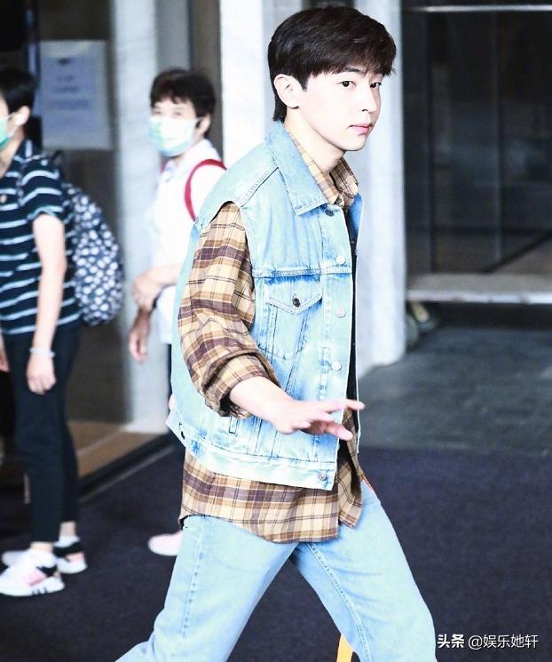 花开忆红颜|《密室大逃脱2》登上热搜，看清原因，估计这次粉丝真有点想哭