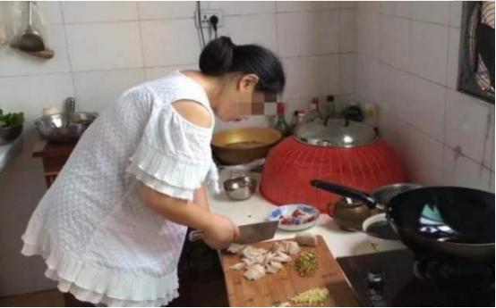 你的育儿经■95后孕妇晒“低配孕妇餐”，没人伺候，怀孕期间丈夫可以做很多事