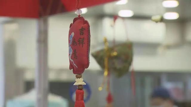 香囊|吃粽子，挂香囊，端午传统受欢迎