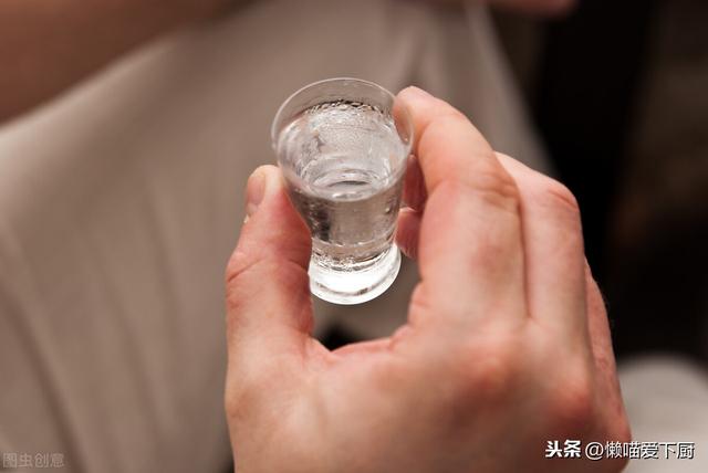 啥是烧酒？它和白酒有啥区别？原来差别还不小，涨知识了