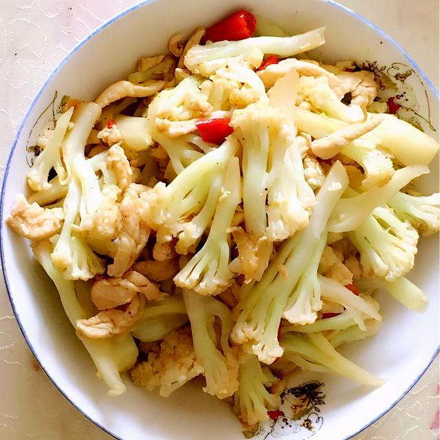 精选40款佳肴推荐，每天有新菜款款不重样，选几道为家人加餐吧