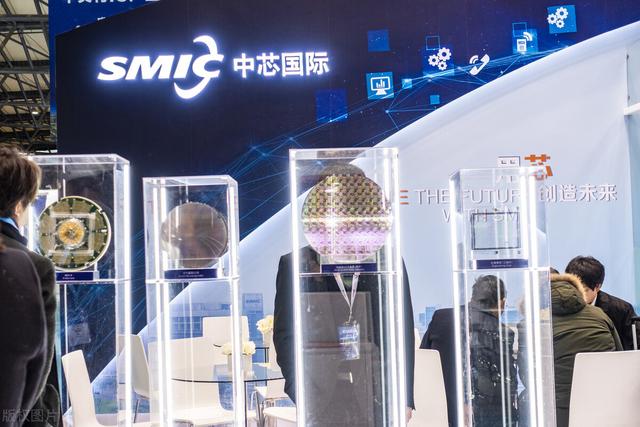 华为迎来新希望！国产巨头绕开ASML，制程接近7nm