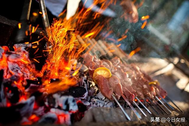 你的育儿经|武汉幼儿园上热搜，竟是因为跨界开了大排档！“转行”做餐饮，这些幼儿园都是专业的