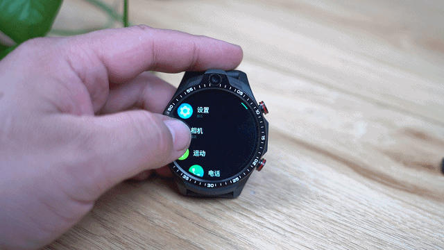 64G内存，双摄、支持独立通话、微信和，这是要取代手机吗