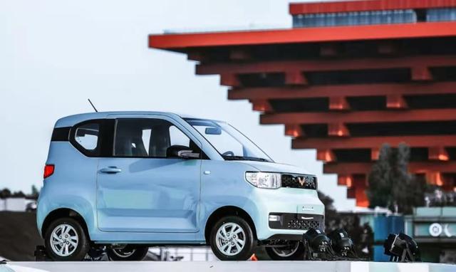 宏光|登顶秋名山的五菱宏光MINI EV