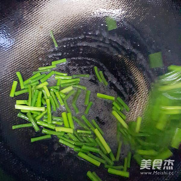 「你的育儿经」春天，不吃肉也要多吃它，3元一斤，补钙促消化，平底锅一煎特香