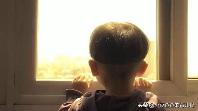 幸福的小调|妈妈目睹2岁儿子，从16楼阳台坠亡，抱住遗体崩溃怒吼一句话