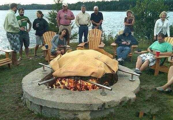 #趣旅游#外国人的野炊烧烤，中国吃货看了：简直是浪费粮食啊