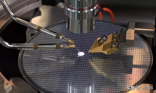 效率提升1000倍国产石墨烯芯片研制成功，摆脱台积电指日可待