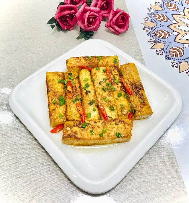 孜然豆腐：吃出烧烤味，好吃到停不了口！