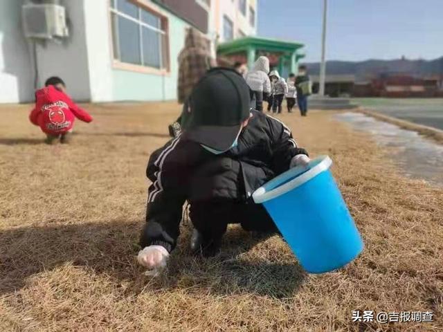 雷锋|孩子们都成了乐于助人的“小雷锋”！抚松县实验幼儿园组织开展“学雷锋”系列活动