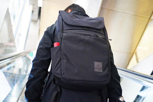 时尚又环保：deuter多特UP大容量通勤电脑包体验