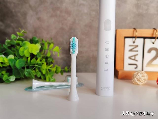 南卡Shiny电动牙刷，开启洁牙新时代