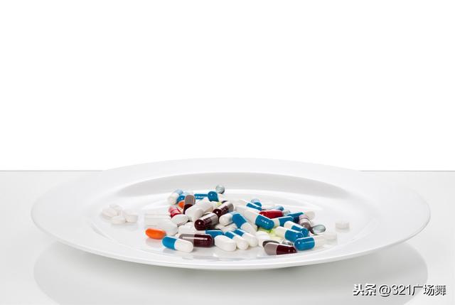 「你的育儿经」家里有小孩东西不放好，除了闹笑话，还很容易出事故