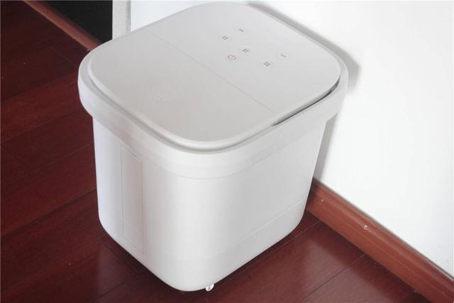 智能冲浪从脚开始！秋冬给父母一个呵护，小米有品高颜值泡脚体验