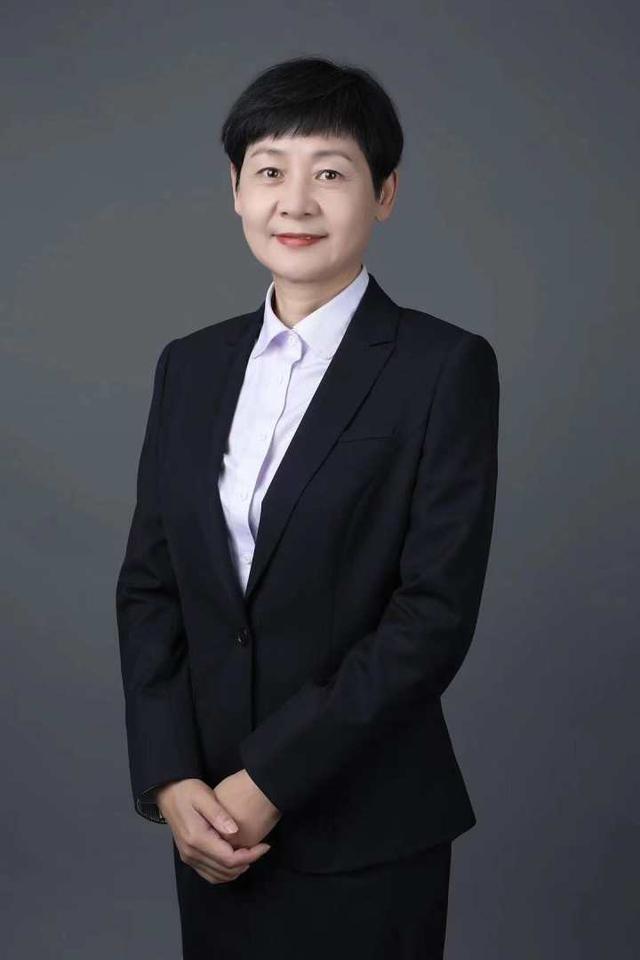 医学院|做完白内障手术，55岁杭州大姐的眼睛竟“返老还童”了