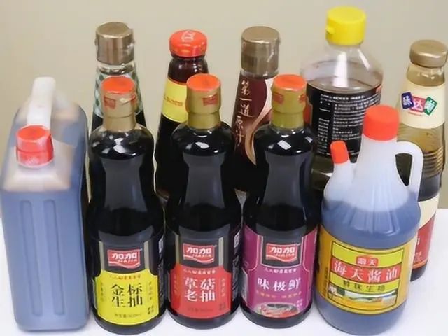 【暖先生格调】生抽、老抽、味极鲜和酱油有什么区别，你都用对了吗？涨知识了