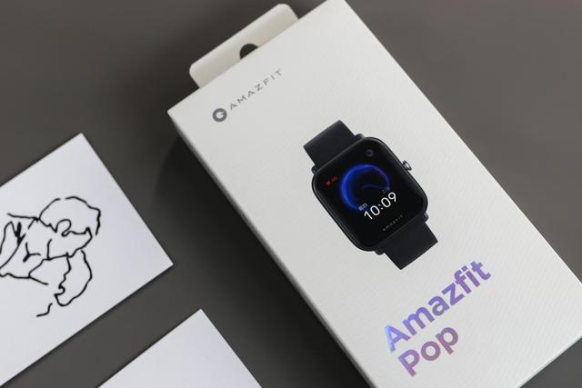 搭载旗舰级血氧检测，国民健康手表Amazfit Pop评测