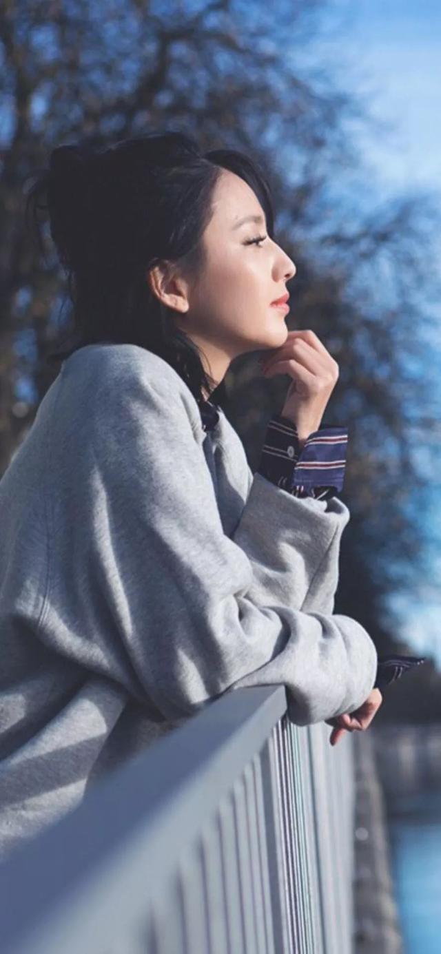 原味哆啦|佟丽娅壁纸，真的太漂亮啦