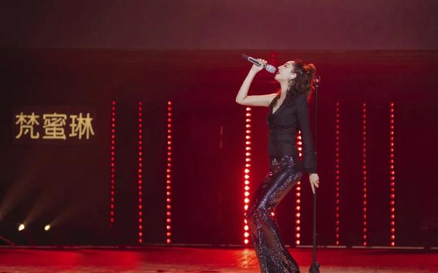 穿透心灵的冰|瑞酱长草日记丨2020年的张含韵怎么比2004年的张含韵还好看？