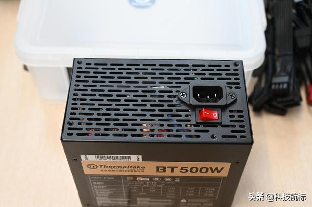 灵活设计任意改造，双面开门更易用，Tt曜越挑战者H6机箱体验