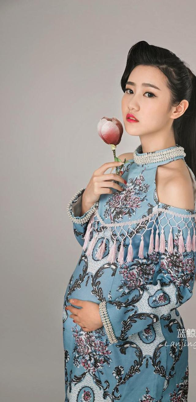 「超级宝妈」腆肚孕妇也是一道风景,腆着大肚子仍然风姿绰约!