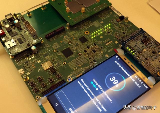 英媒：iPhone 12价格“断崖式”下滑，芯片或是主要原因