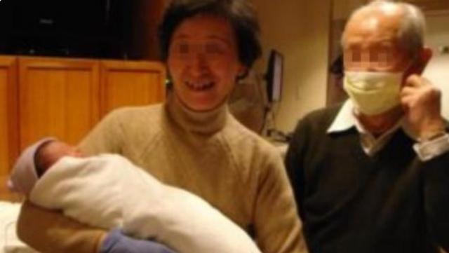 超级宝妈@宝宝刚出生时,“第一抱”最好不是这4种人,喜欢也要避讳