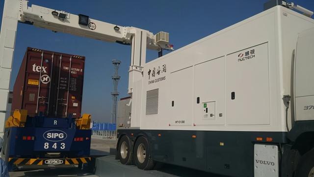 集装箱|智慧通关“零延时”洋山深水港单月集装箱吞吐量破记录