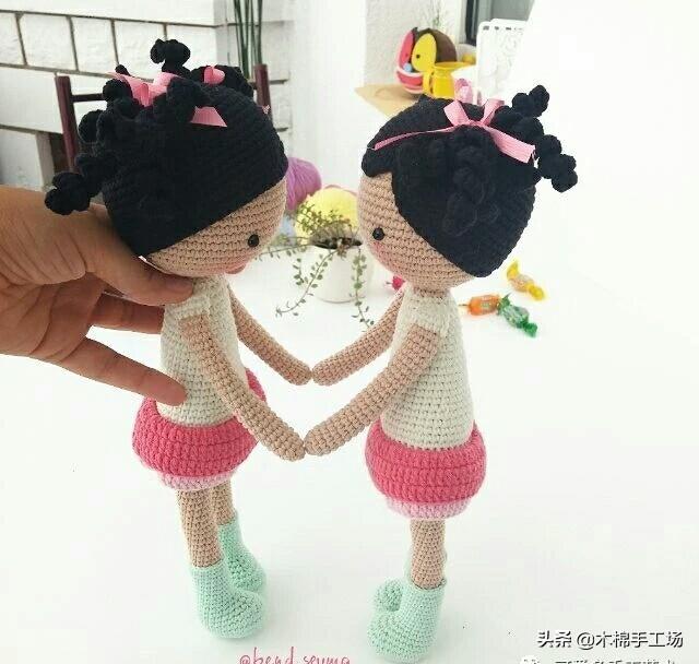 「你的育儿经」妈妈钩编的玩偶，萌化了孩子的心