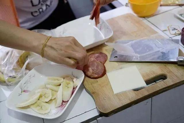 「天使宝贝」“妈妈我饿”，家长的这种“糊弄”早餐，可能影响孩子的身体发育