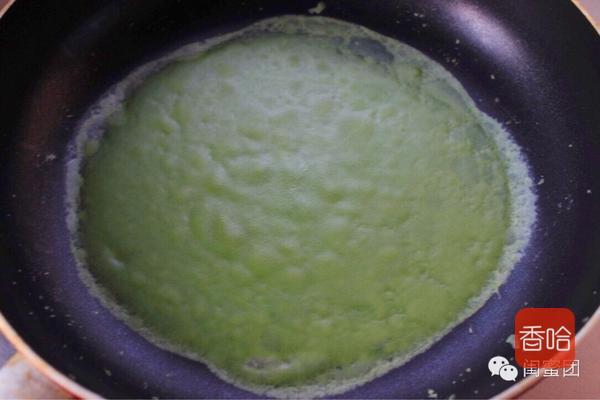 少女心系列！好吃到流泪的抹茶草莓千层蛋糕，免烤箱零失败