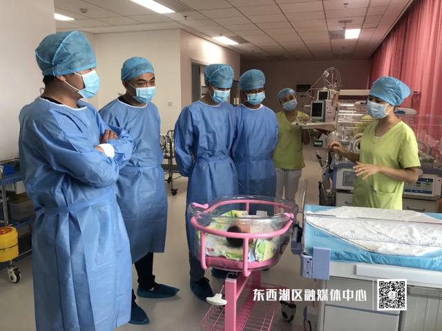 初夏薄凉|“新手”奶爸学护理,迎接属于他们的第一个“父亲节”?