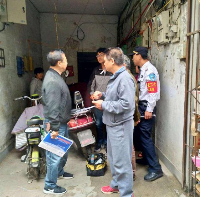 你的育儿经|准备着午饭，被一奶奶怒怼：“别剁了，吵着我孙子睡觉”，真怕了